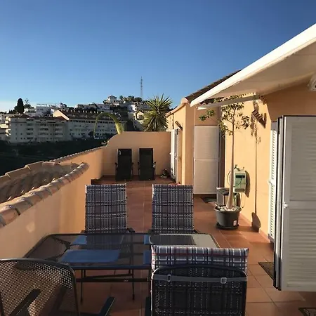 Carvajal, 2-bedroom Sea View Penthouse Apartment Fuengirola